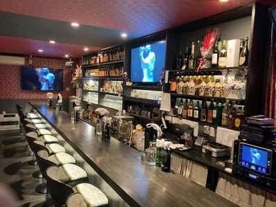 上田市のスナック ＭＵＳＩＣ　ＢＡＲ　ＫＵＲＡＹＡの写真